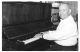 Mayer Ambar Piano